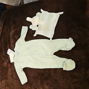 NWT Under The Nile 2pc Sleeper & Toy Elephant Lovey